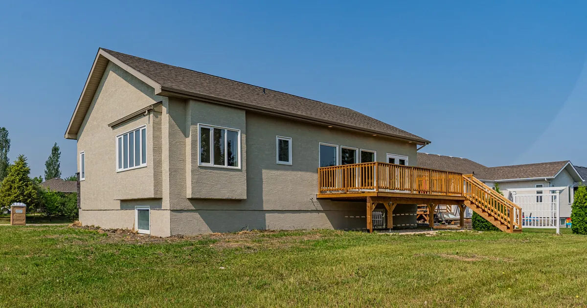 Raised rear deck with stairs