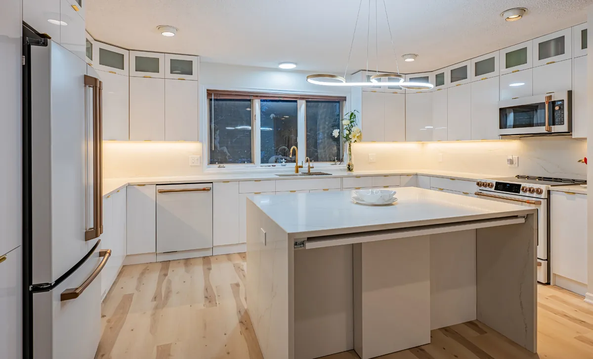 High-gloss white kitchen, wide view